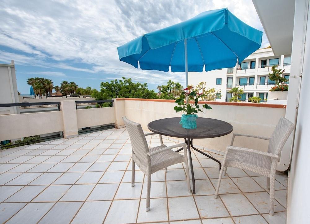 Acacia Marina Hotel Marina di Ragusa Bagian luar foto