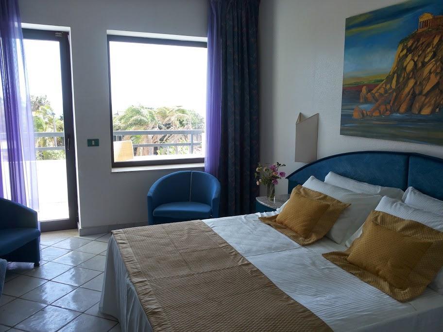 Acacia Marina Hotel Marina di Ragusa Bagian luar foto