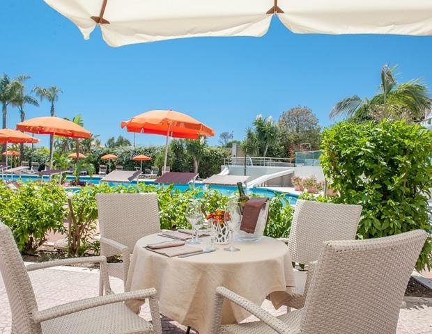 Acacia Marina Hotel Marina di Ragusa Bagian luar foto
