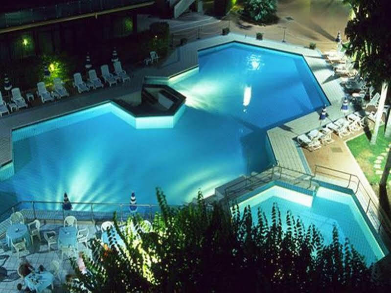 Acacia Marina Hotel Marina di Ragusa Bagian luar foto