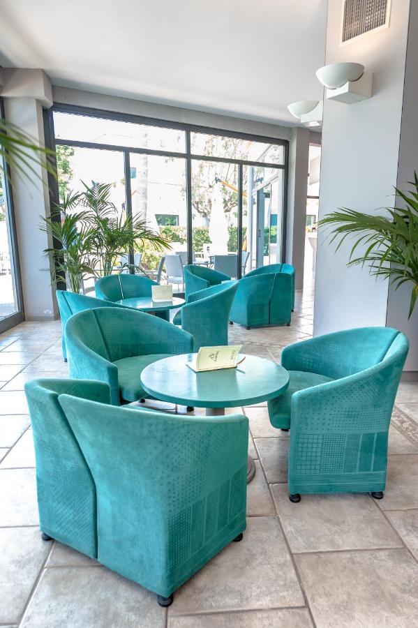 Acacia Marina Hotel Marina di Ragusa Bagian luar foto