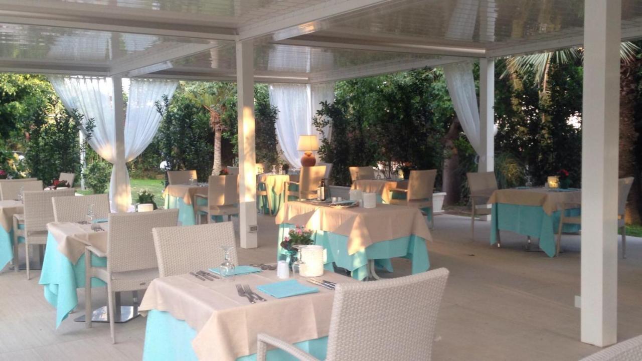 Acacia Marina Hotel Marina di Ragusa Bagian luar foto