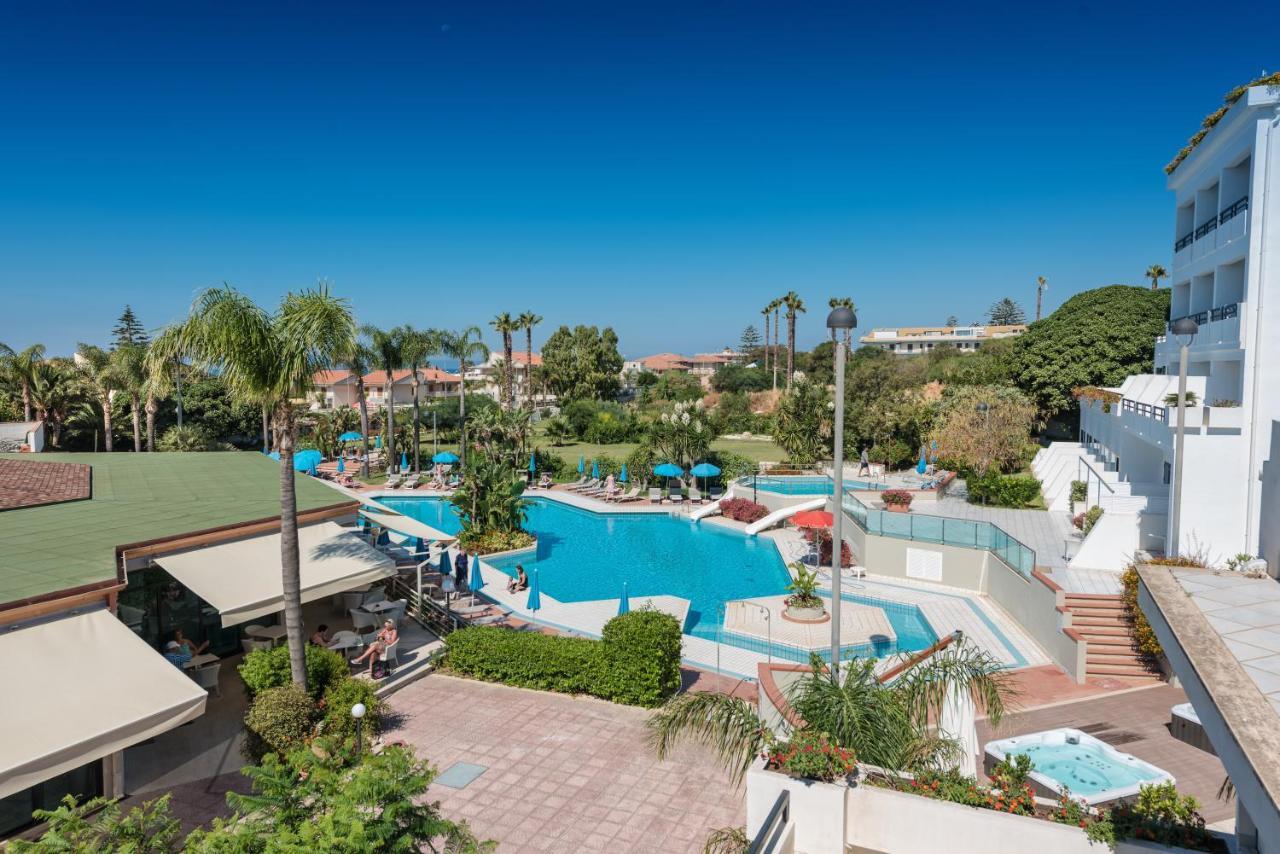 Acacia Marina Hotel Marina di Ragusa Bagian luar foto